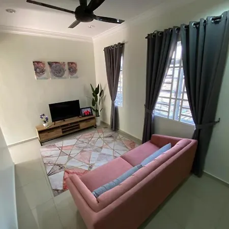 D Iris Homestay Melaka Di Semabok Exterior photo