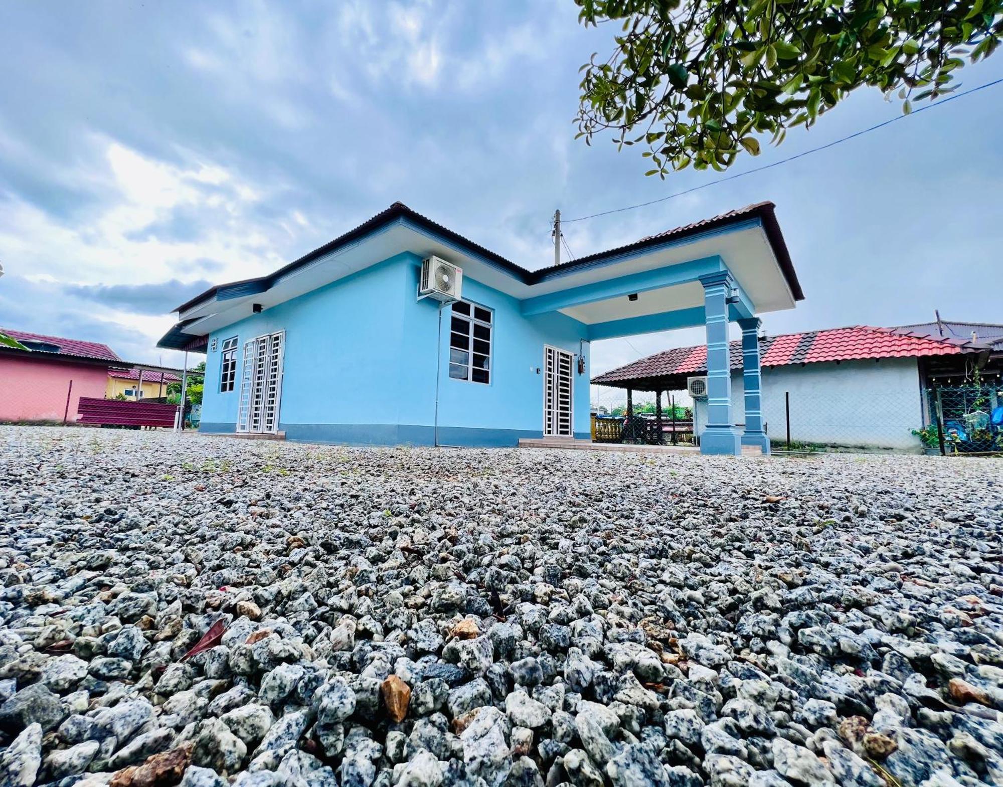 D Iris Di Semabok Malacca
